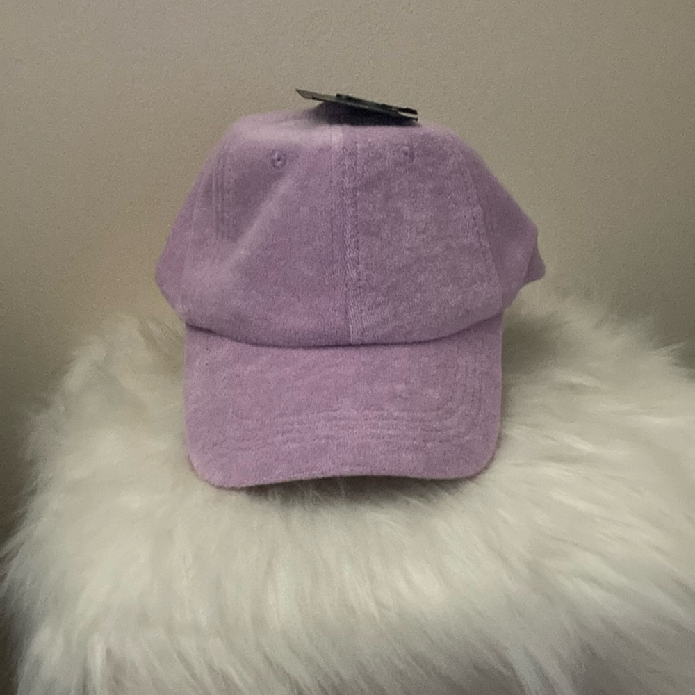BRAND NEW WOMANS HAT! OS! NWT! SMOKE FREE HOME!